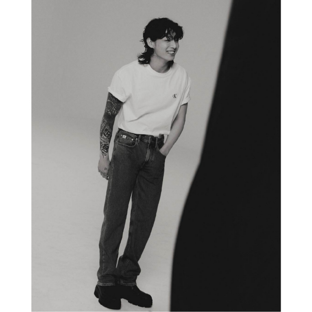 Áo thun tay lỡ unisex nam nữ trơn JUNGKOOK CK LOGO MINI Romeo RM005 CK 1 cotton form rộng oversize