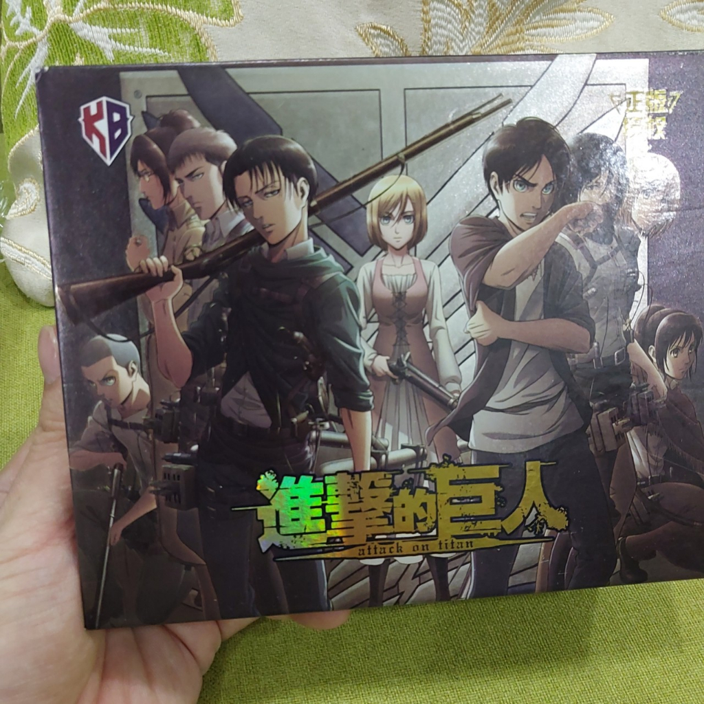 Hộp thẻ Holo Không Attack On Titan sức chứa 400 card tặng 1 thẻ Anime ngẫu nhiên 2129 12-1