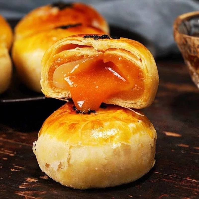 Bánh trứng chảy ngàn lớp Đài Loan nhân trứng muối tan chảy - vuanuongtrunghoa