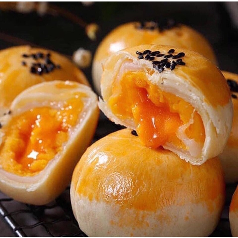 Bánh trứng chảy ngàn lớp Đài Loan nhân trứng muối tan chảy - vuanuongtrunghoa