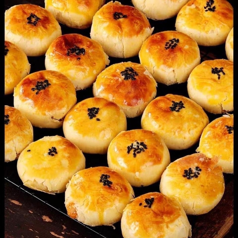 Bánh trứng chảy ngàn lớp Đài Loan nhân trứng muối tan chảy - vuanuongtrunghoa