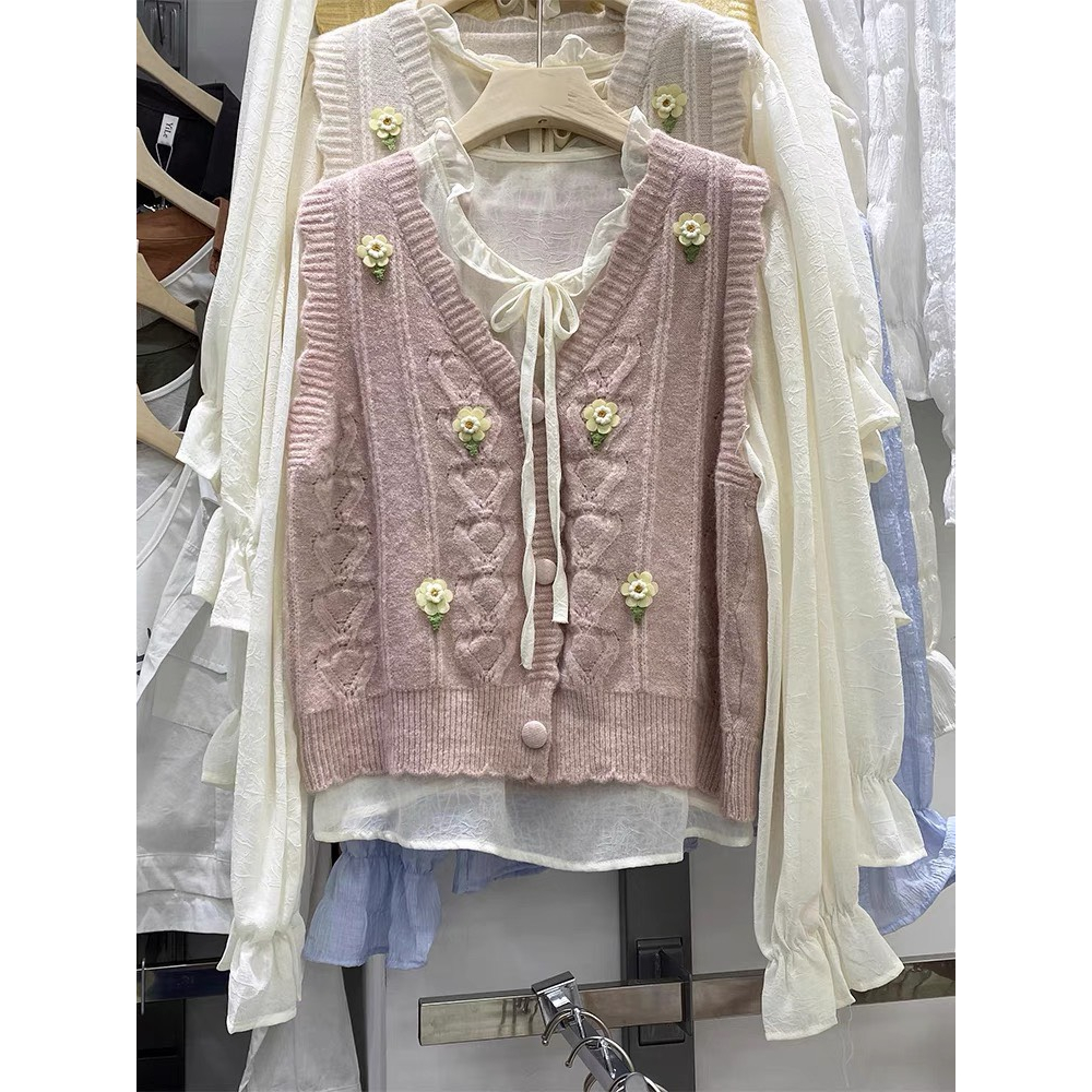 Áo gile len đính hoa nổi hàng QC kèm áo sơ mi tơ