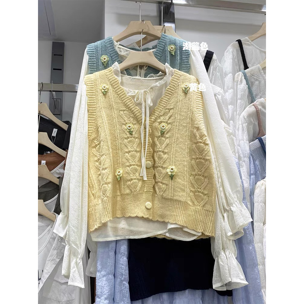 Áo gile len đính hoa nổi hàng QC kèm áo sơ mi tơ