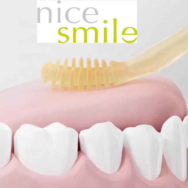 Combo Bàn Chải + Vệ sinh lưỡi cho bé bằng Silicone cao cấp