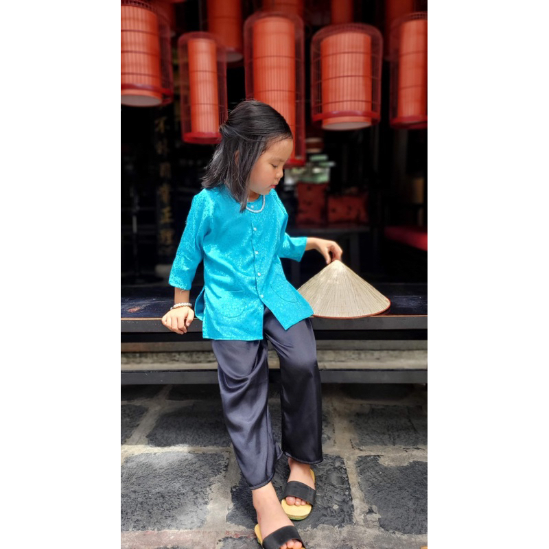 Bà Ba Gấm Đẹp Bé Gái