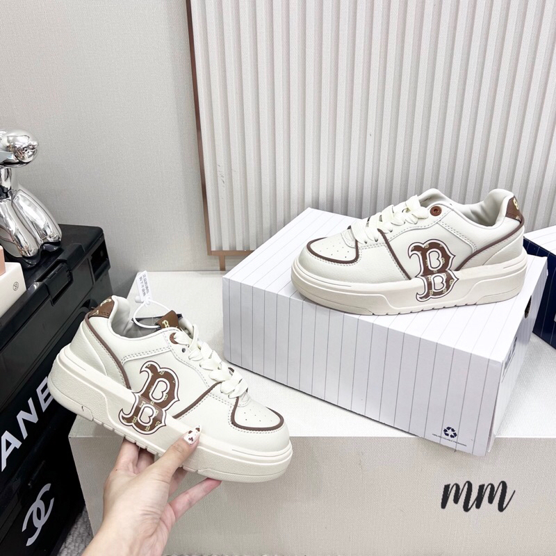 Giày thể thao , hàng cao cấp full box túi giấy ,bản mới về hàng siêu đẹp, chất siêu xịn ,Hàng fullbox Sz 36/44