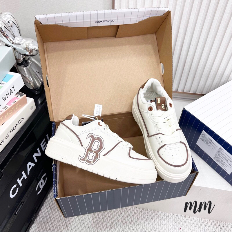 Giày thể thao , hàng cao cấp full box túi giấy ,bản mới về hàng siêu đẹp, chất siêu xịn ,Hàng fullbox Sz 36/44