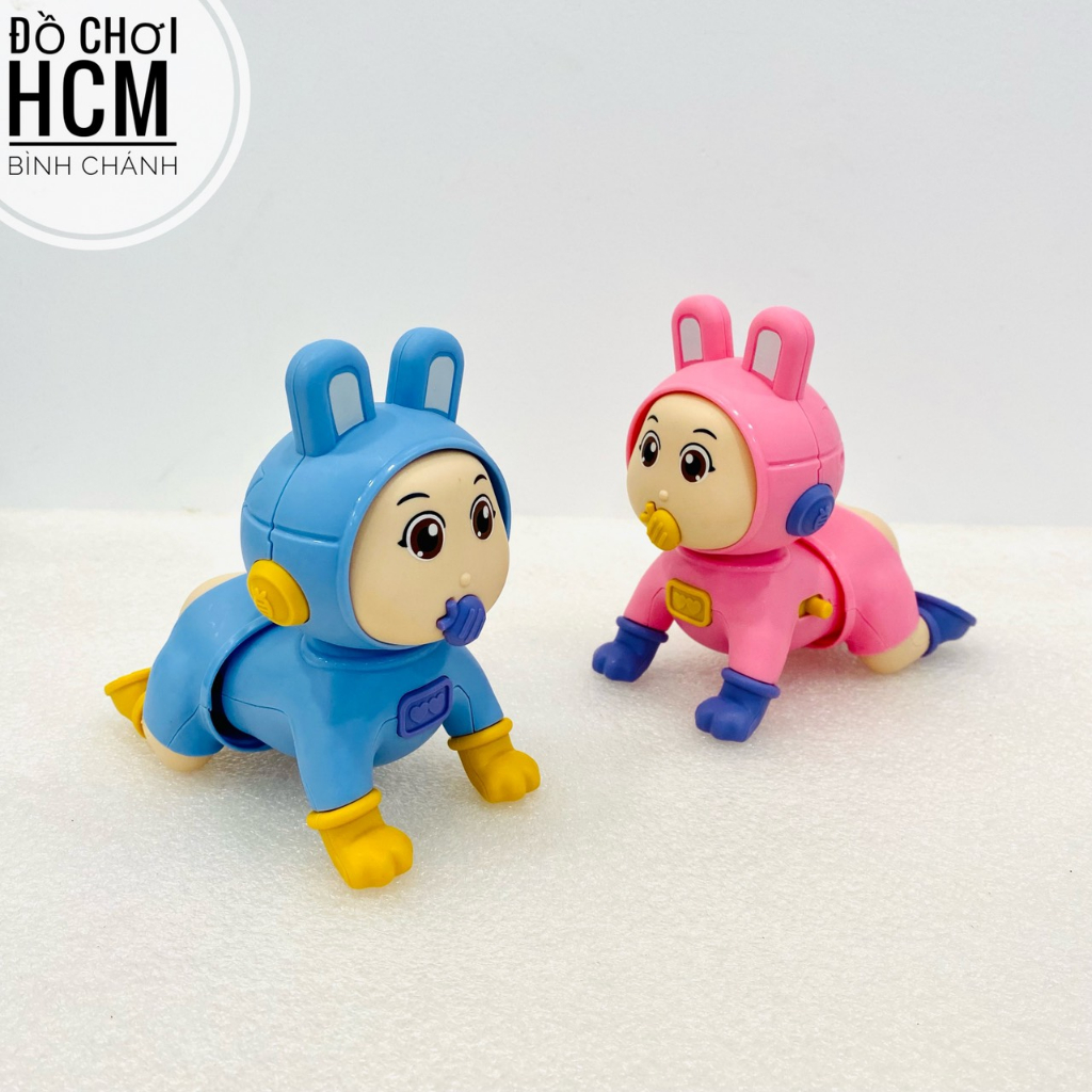 Đồ chơi trẻ em bé tập bò đội mũ, ngậm ti giúp kích thích các bé học tập bò theo rất dễ thương