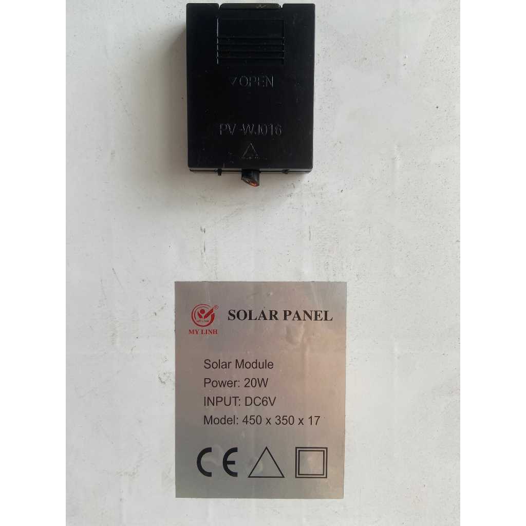 TẤM PIN NĂNG LƯỢNG MẶT TRỜI 20W 6V - HÀNG THANH LÝ  - KÍCH THƯỚC 400*350*17mm