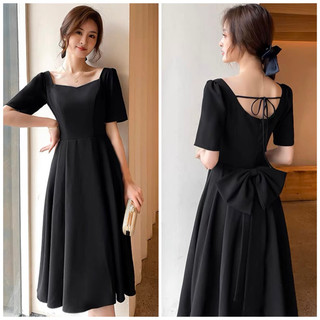 Đầm xoè đen dự tiệc nơ sau