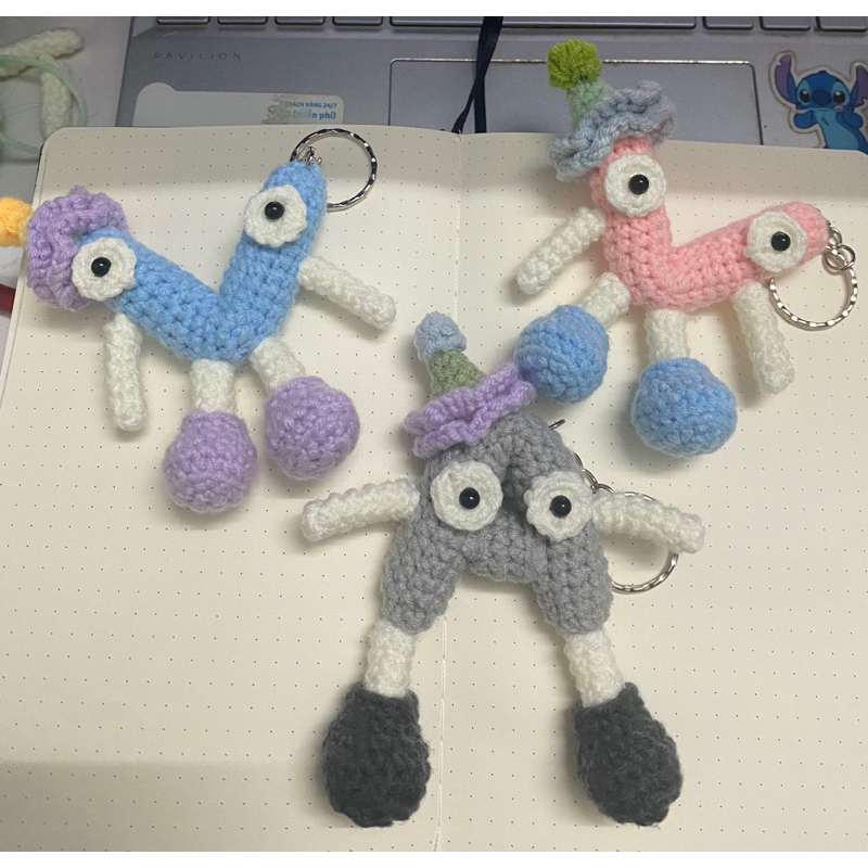 Móc khoá chữ cái bằng len đáng yêu