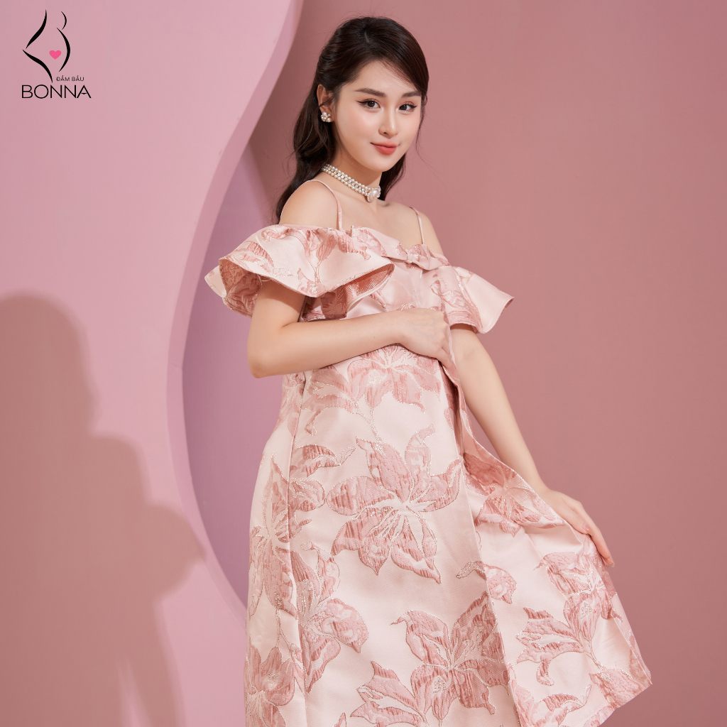Váy bầu xinh BONNA dáng suông A thanh lịch, cổ phối nơ điệu đà, thêu hoa tinh tế, phù hợp làm váy bầu dự tiệc VS435