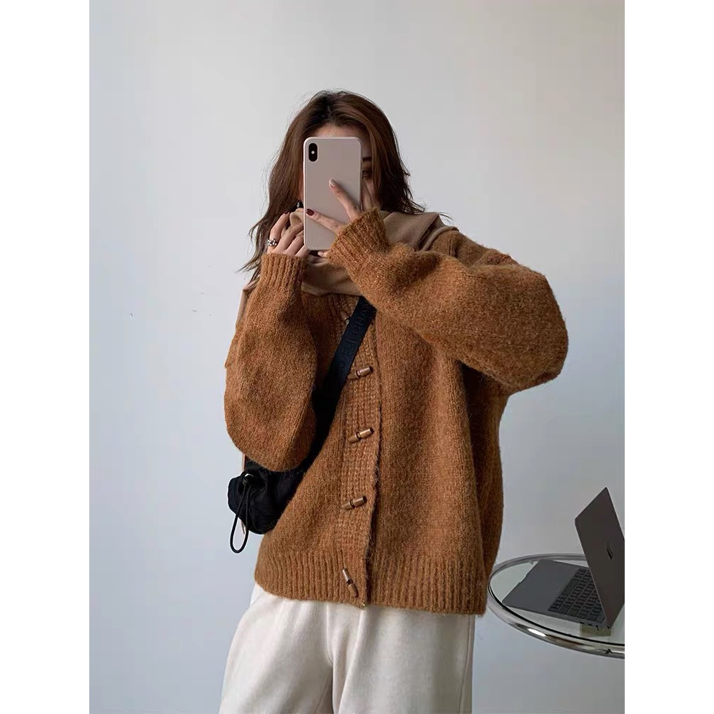 Áo Khoác Cardigan len cúc gỗ dày dặn mềm đẹp - OSAA DAILY