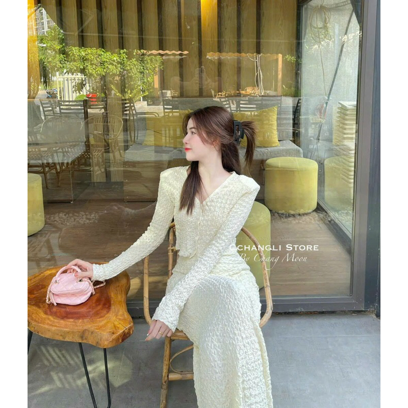 *Sét áo váy tay dài thời trang nữ mặc đi chơi chất liệu Ren y hình kèm lót áo cổ trái tim cài nút thật váy dài maxi