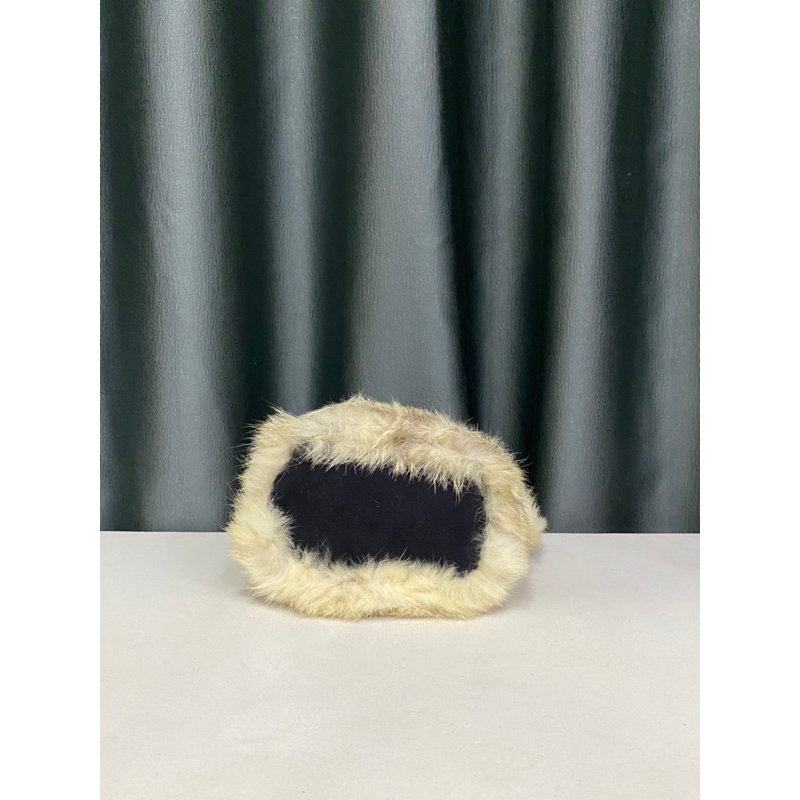 Túi mini si nhập Nhật dáng xách ta.y chất lông thỏ thật