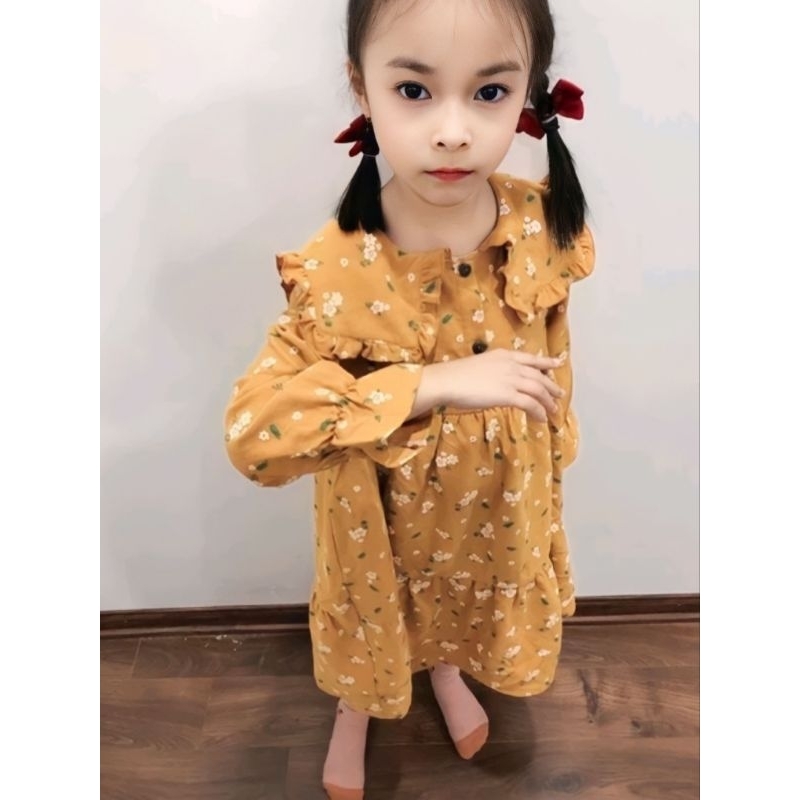 Váy nhung tăm cho bé gái