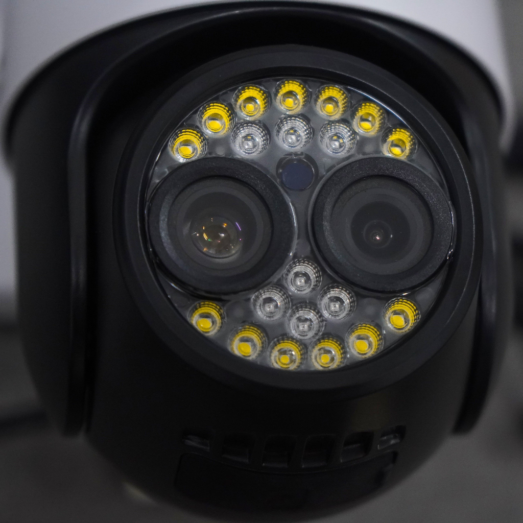 CAMERA YOOSEE 2 MẮT SIÊU ZOOM 6X, XEM 2 MẮT CÙNG LÚC, ĐÀM THOẠI TO RÕ, XOAY 360 ĐỘ, BẢO HÀNH 1 NĂM