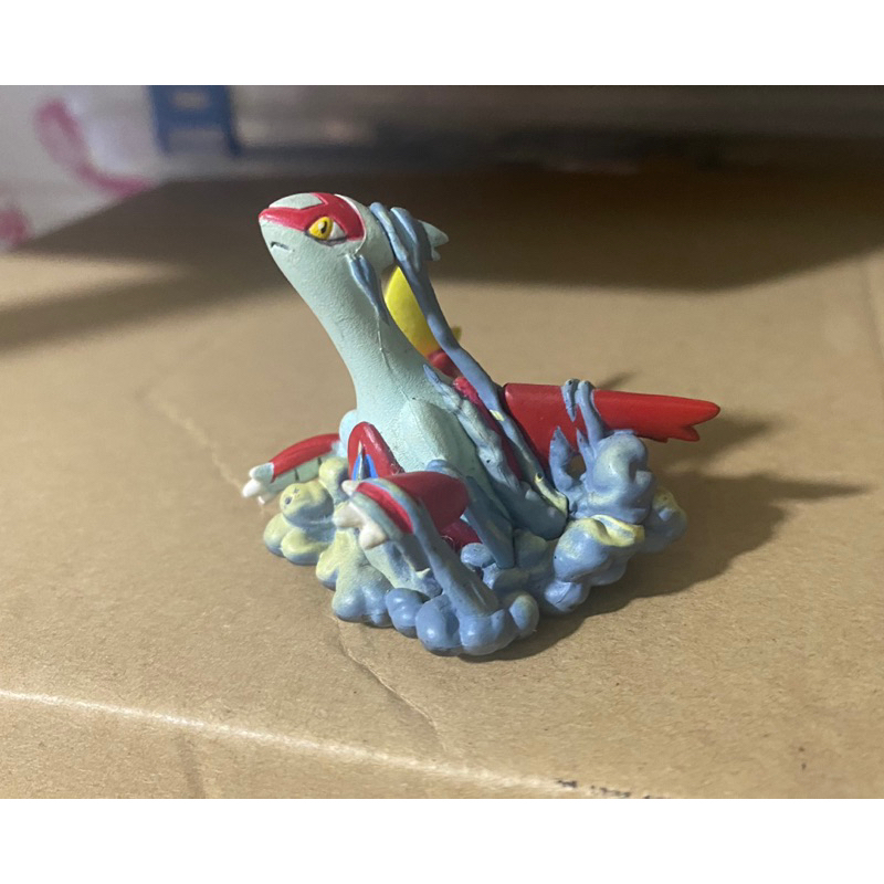 Mô hình pokemon Latias
