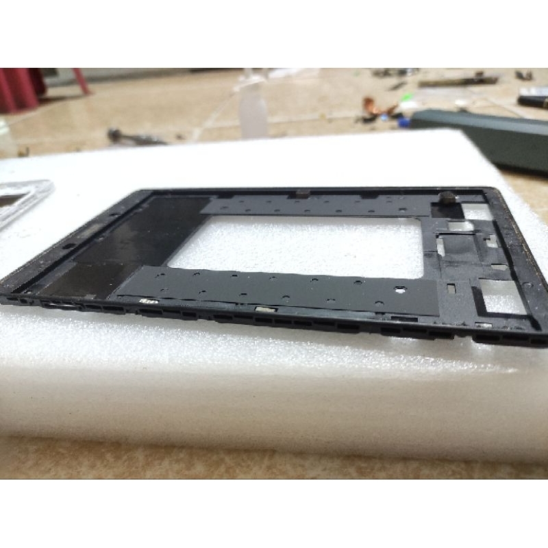 Khung Màn Hình Samsung Tab T295  Tháo Máy