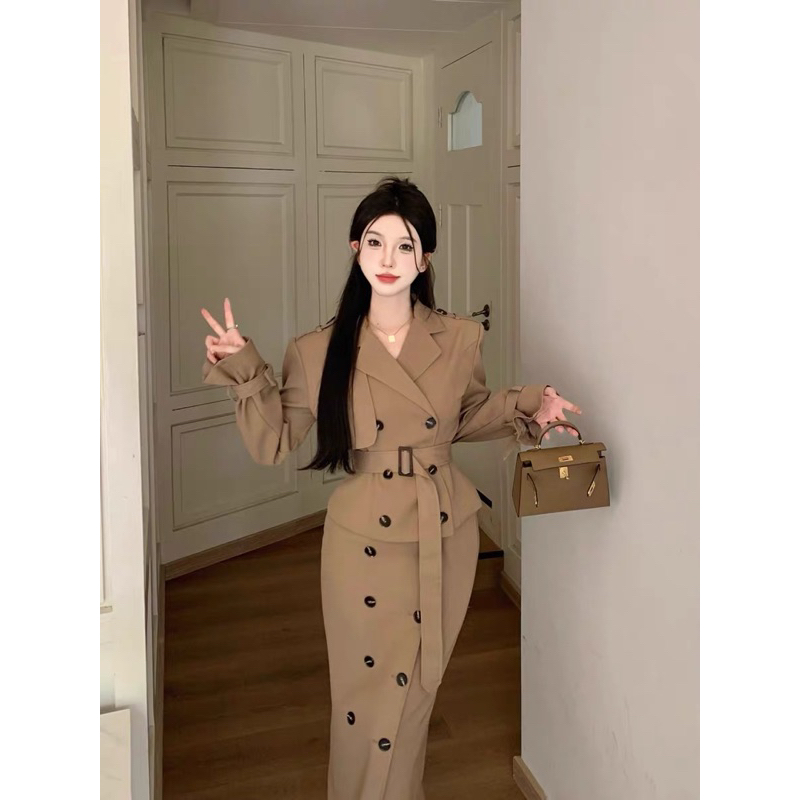 Set váy nữ sang chảnh áo khoác cổ V có dây thắt eo kèm chân váy xuông dài 90cm