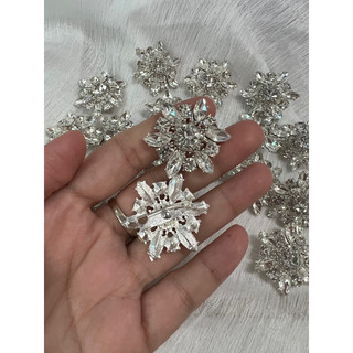 Tag đá cài áo/ đầm siêu sang