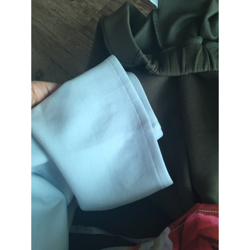 Sét Áo + chân váy DoCLasse size S