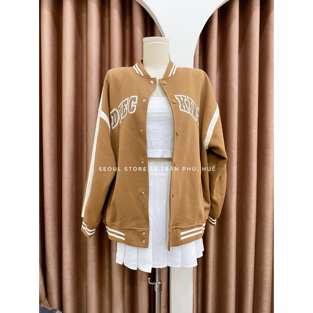 Áo khoác bomber viền CC