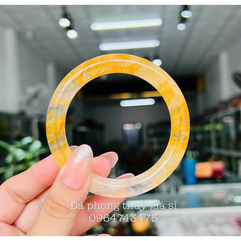 Vòng bản liền thach anh ưu linh vàng siêu vip size 52-58mm kèm hộp gấm cao cấp