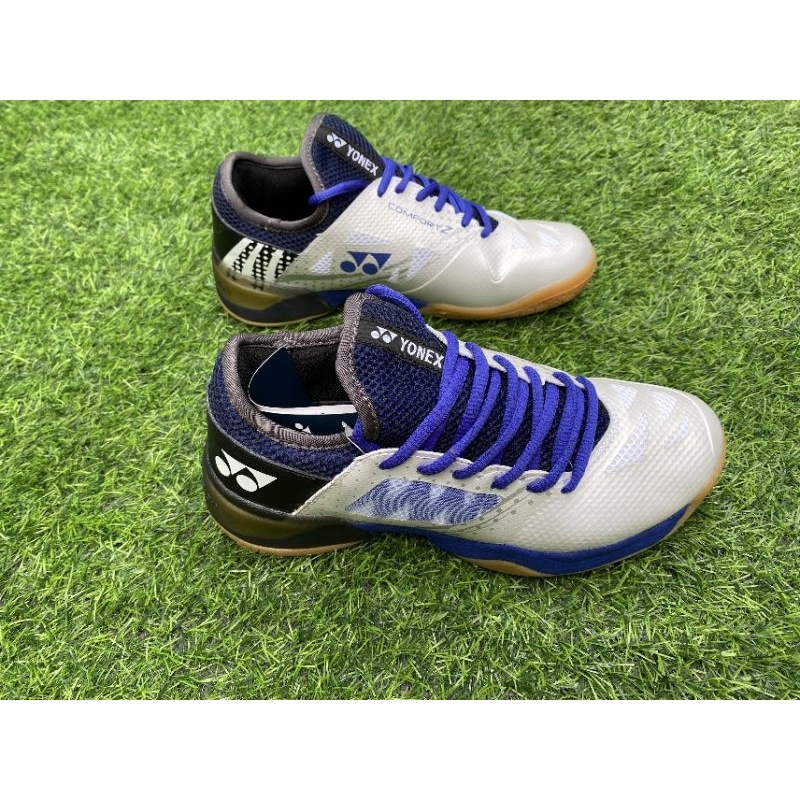 Giày cầu lông giá rẻ