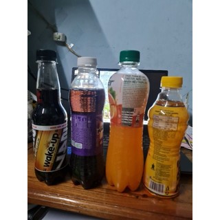 Chai nước ngọt có ga đủ loại