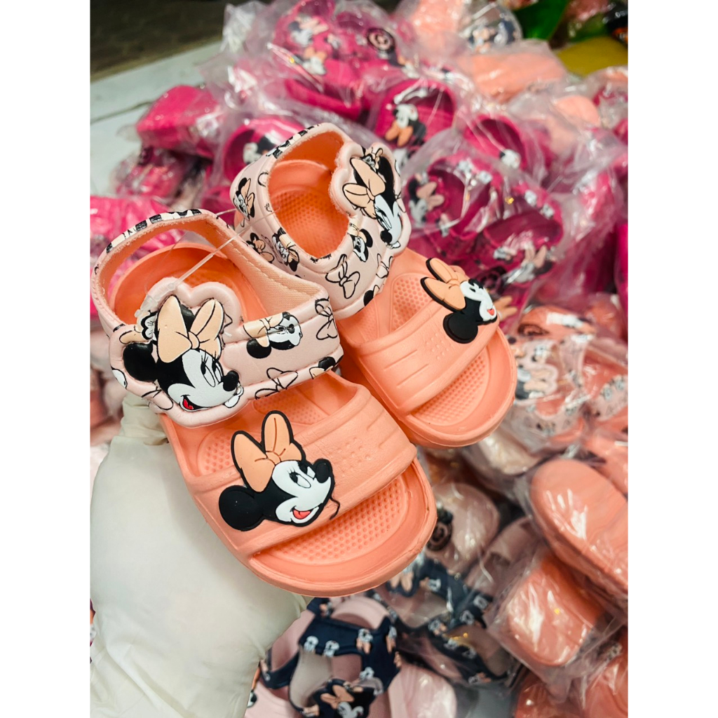 Xăng đan xốp trẻ em hoạ tiết kity size 18-29