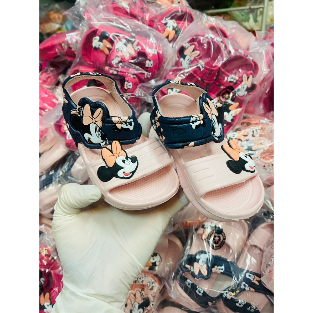 Xăng đan xốp trẻ em hoạ tiết kity size 18-29