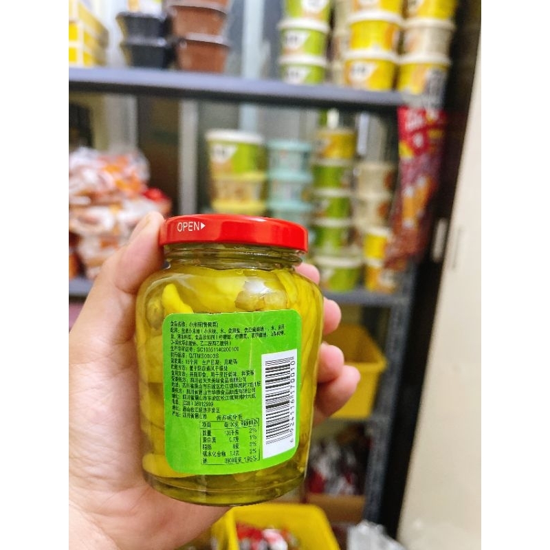 Ớt xanh ngâm nguyên quả lọ 200g