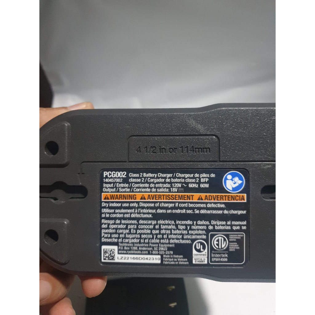 Sạc nhanh ryobi 18v điện 120v