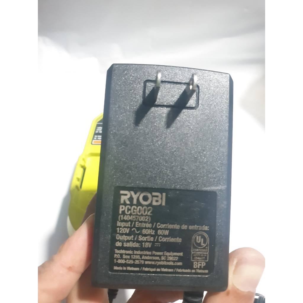 Sạc nhanh ryobi 18v điện 120v