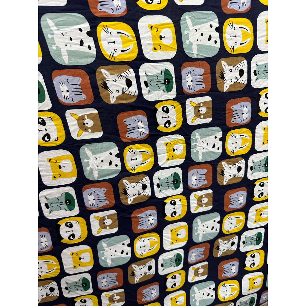 Sale vải tôn- tole lanh loại 1 bị lem màu 10cm dọc 1 biên, khổ vải 1m44