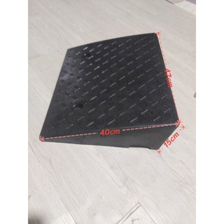 Dốc bục lên xuống xe máy cao 15cm,xe hơi,xe hơi bằng cao su hình tam giác cầu dắt xe máy lên xuống bậc thềm