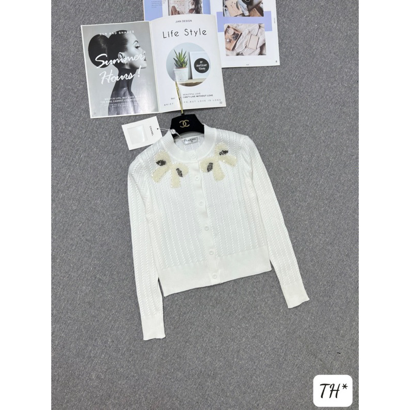 Áo Len Dài Tay Đính Nơ Hạt