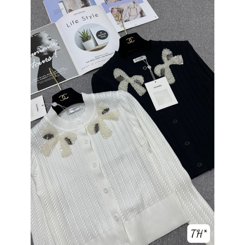 Áo Len Dài Tay Đính Nơ Hạt