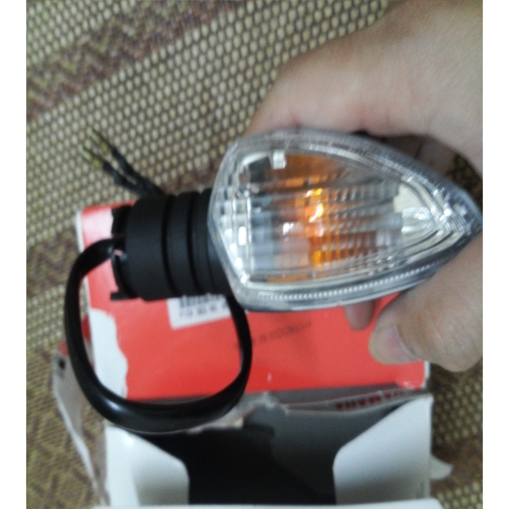 Đèn xi nhan R15v3 MT15 XSR155 TFX150 FZ150 chính hãng Yamaha