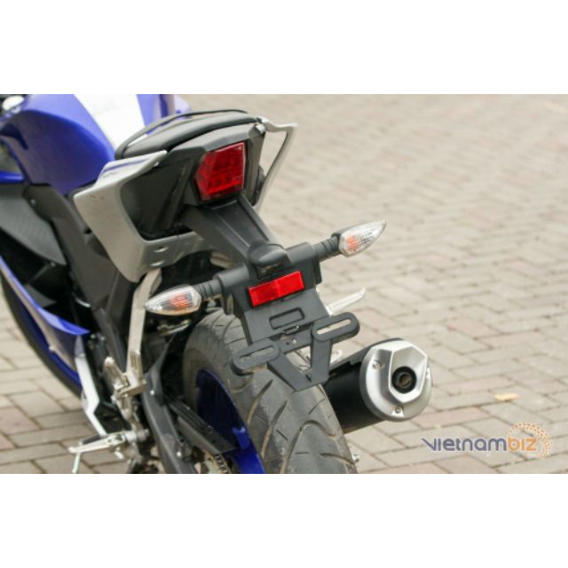 Dè chắn bùn sau Yamaha R15 v3