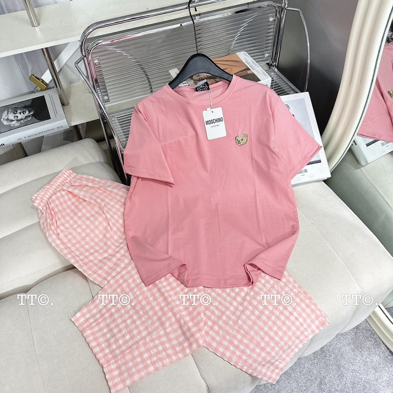 Set Bộ Áo Cotton Tàu Phối Mặt Gấu Thêu Quần Đũi Kẻ
