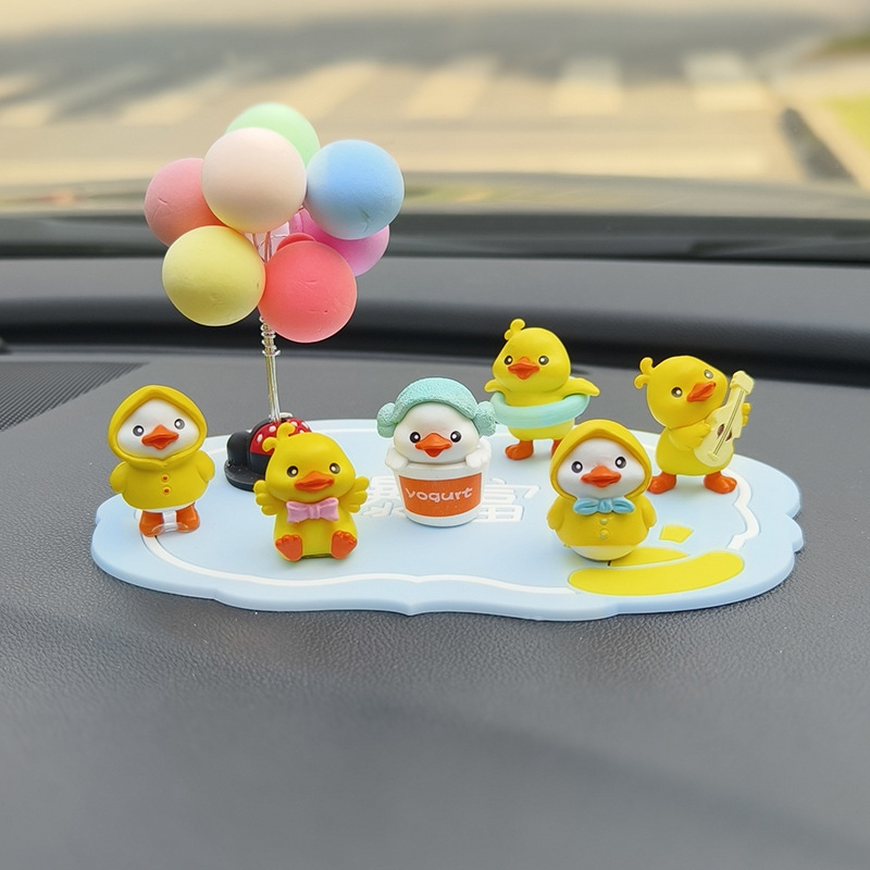 Bộ 6 vịt trang trí tap lô ô tô, gắn mũ bảo hiểm, gắn xe máy, xe đạp. Trang trí tiểu cảnh, bàn làm việc, góc học tập.