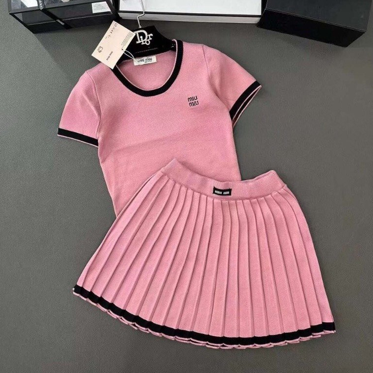 Set Len MiuMiu Kèm Chân Váy Xếp Ly ,Phong Cách Hàn Quốc ,T2155