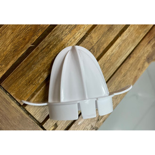 Đầu máy vắt cam, Nón vắt cam