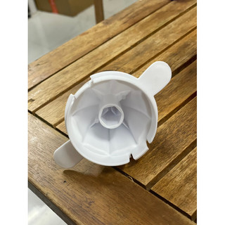 Đầu máy vắt cam, Nón vắt cam