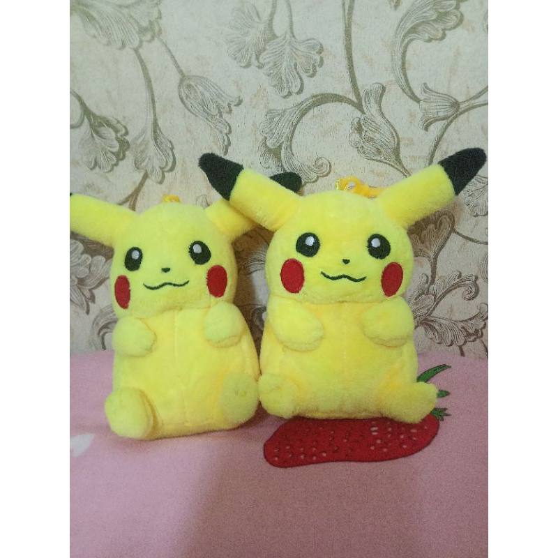 Gấu bông móc khoá pikachu