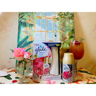 Máy xịt phòng tự động GLADE hương Hoa mẫu đơn anh đào