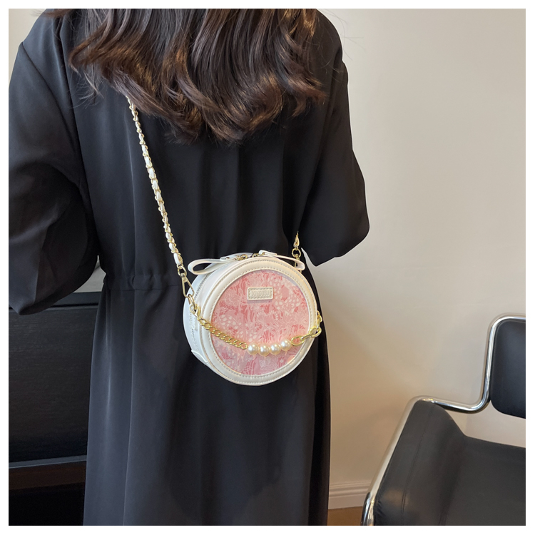 Túi đeo chéo hình tròn điệu đà thời thượng Túi đeo vai dây đeo phối xích Túi đeo chéo phối màu loang mẫu mới 2023 T07