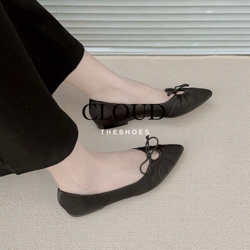 Búp bê bệt mũi nhọn dây thắt nơ